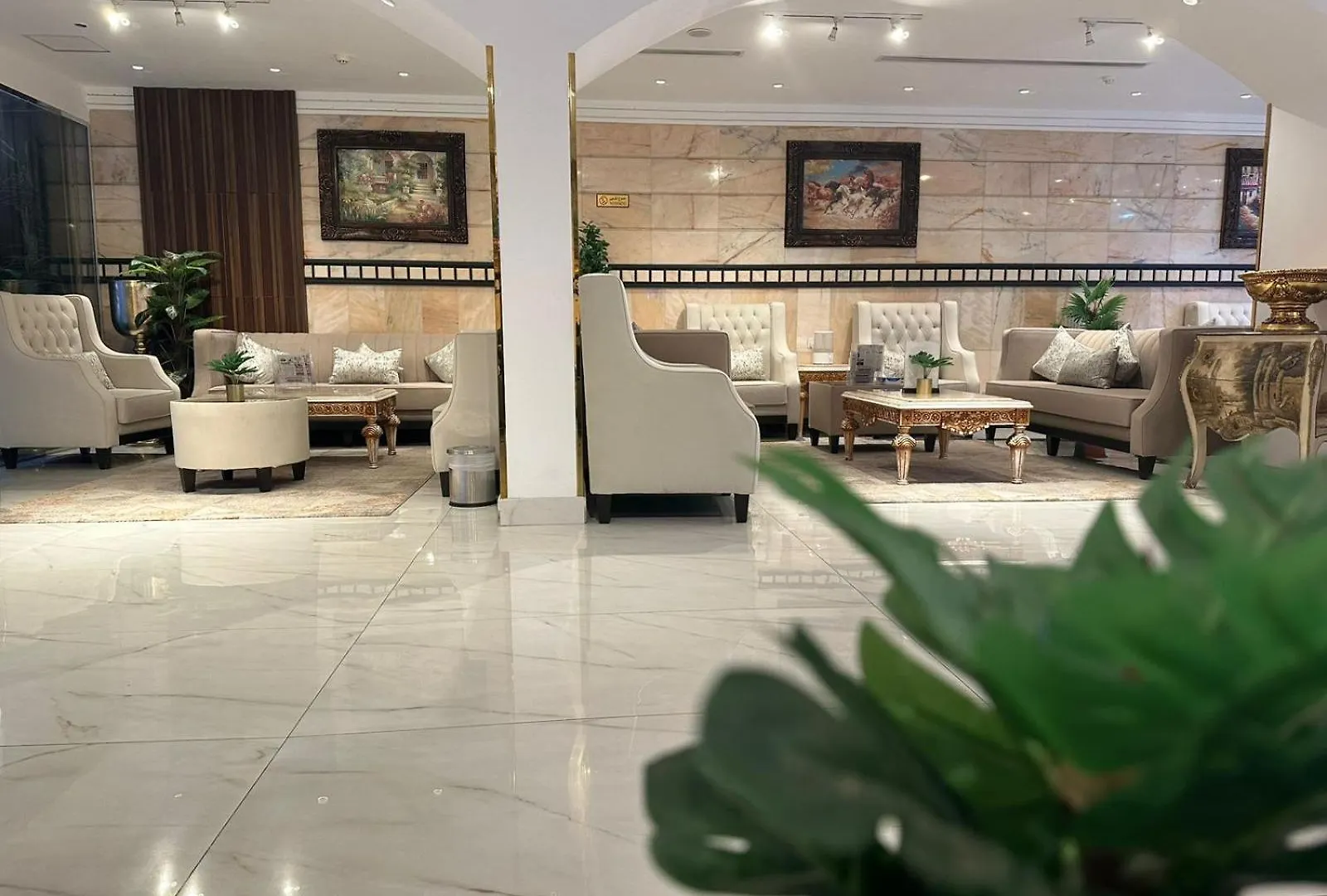 Diva Hotel Suites contacts