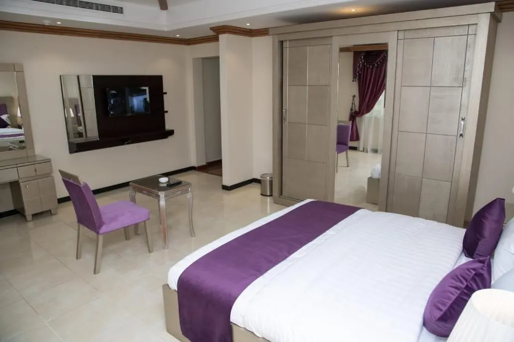 Diva Hotel Suites Jeddah 3*,